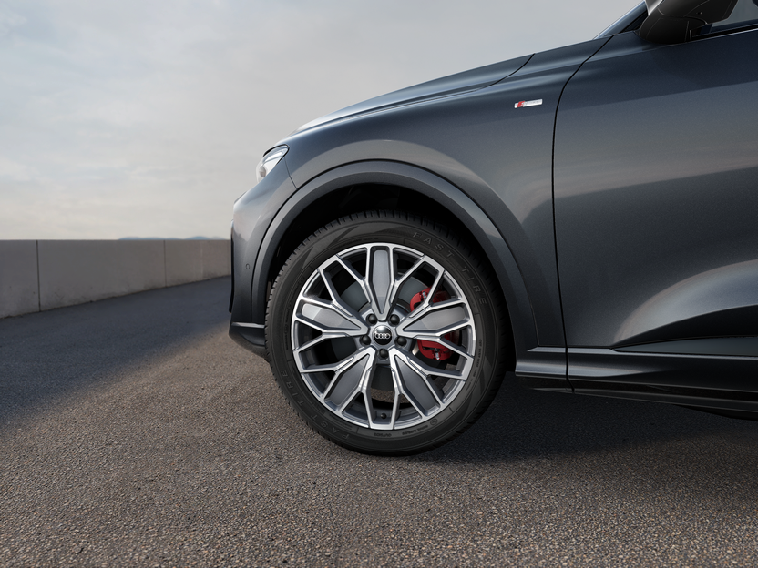 Q5 40 TDI quattro S tronic Business képe