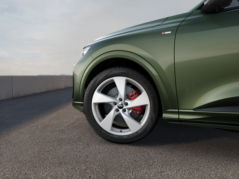 Q5 40 TDI quattro S tronic Business képe