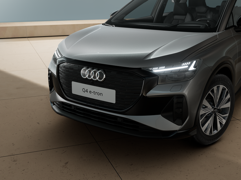 Q4 e-tron 40 Business képe