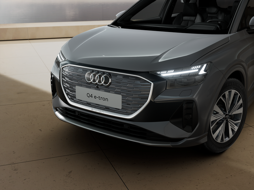 Q4 e-tron 45 Business képe