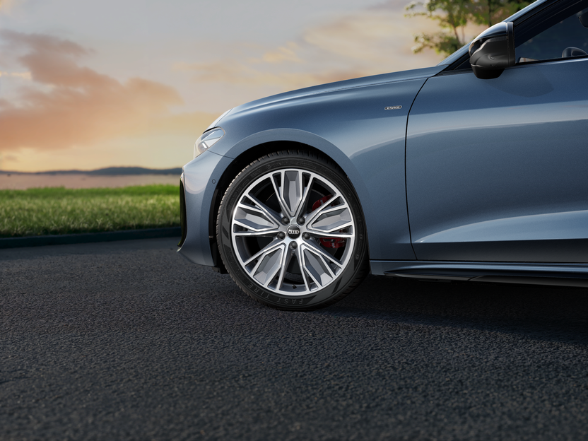 A5 Limousine e-hybrid quattro 220 kW képe