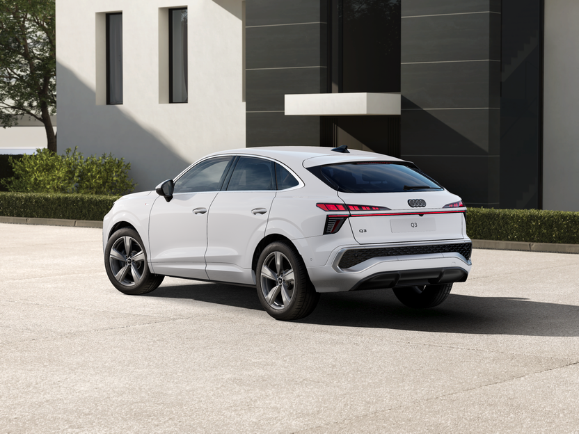 Q3 SB TDI 110 kW S tronic képe