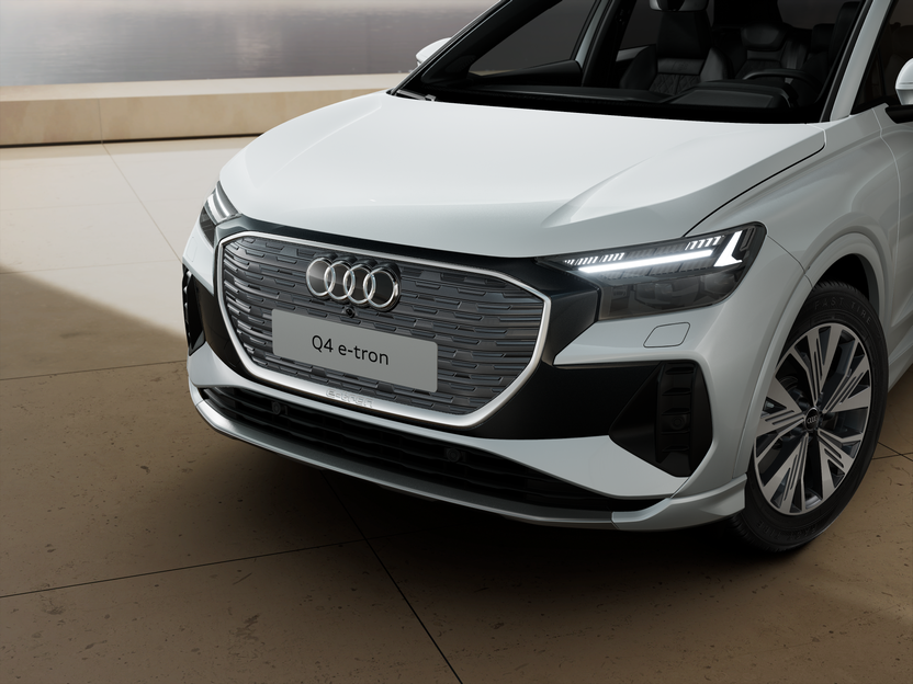 Q4 e-tron 40 Business képe
