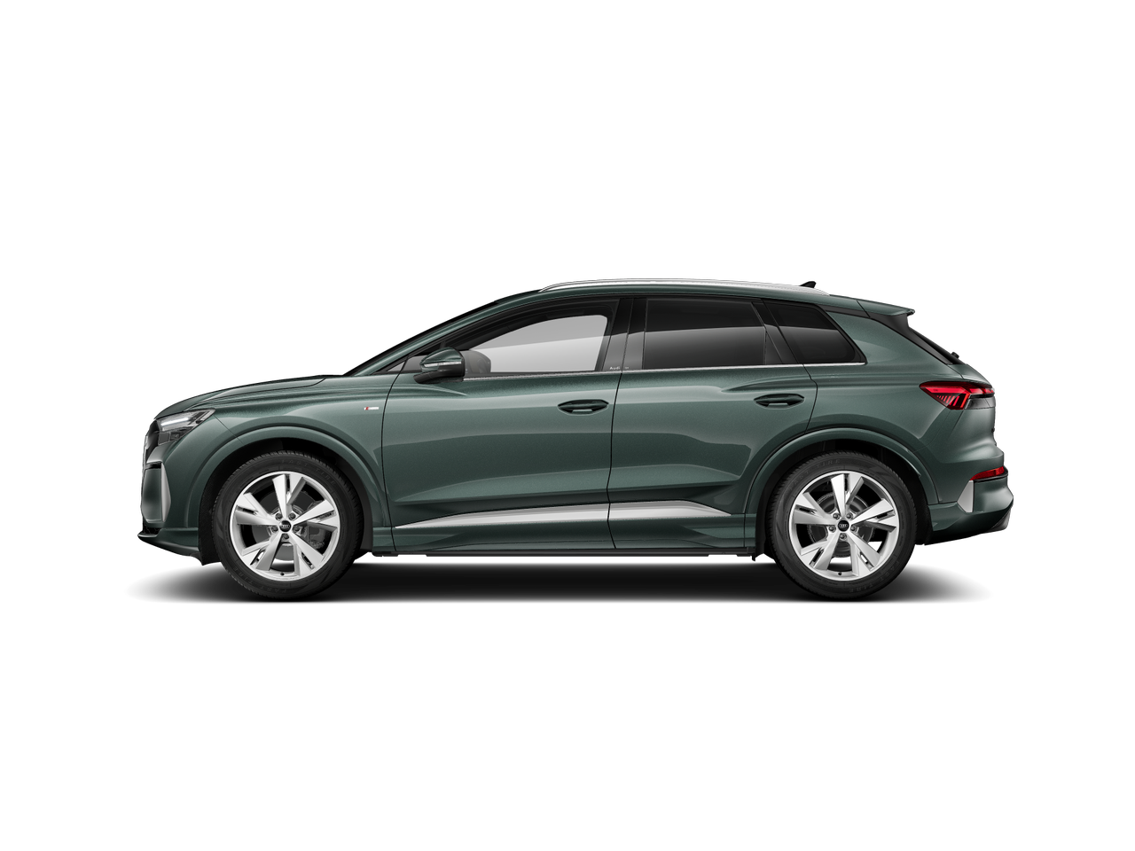 Q4 SUV e-tron képe