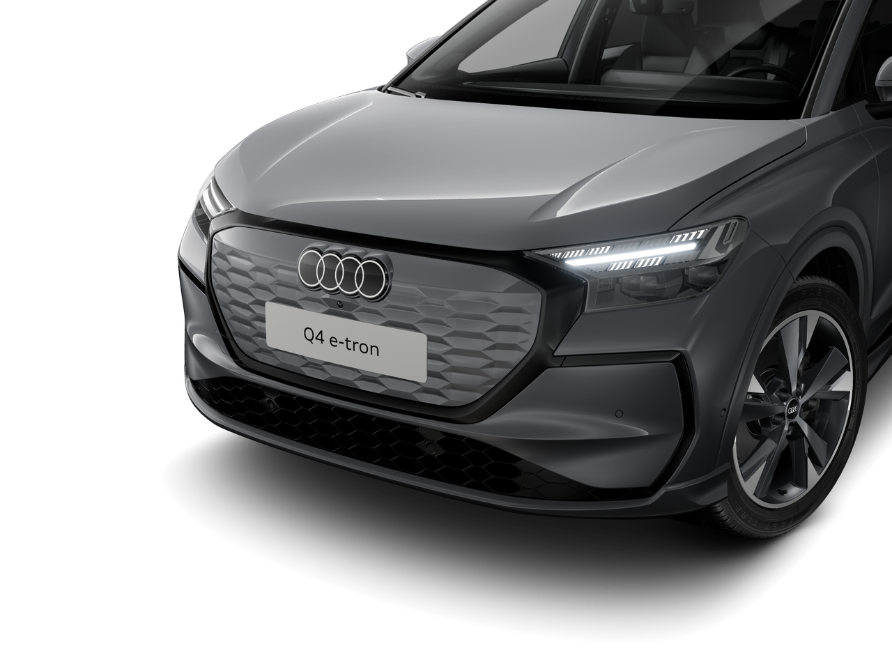 Q4 SUV e-tron képe
