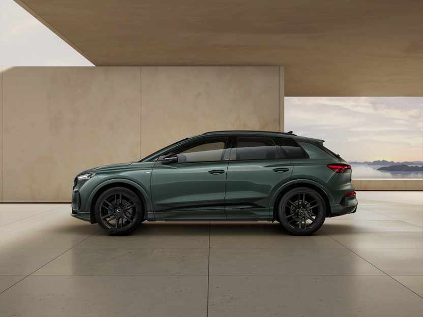 Q4 SUV e-tron performance képe