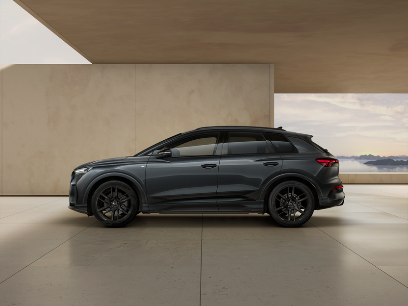 Q4 SUV e-tron quattro képe