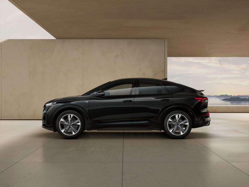 Q4 Sportback e-tron performance képe