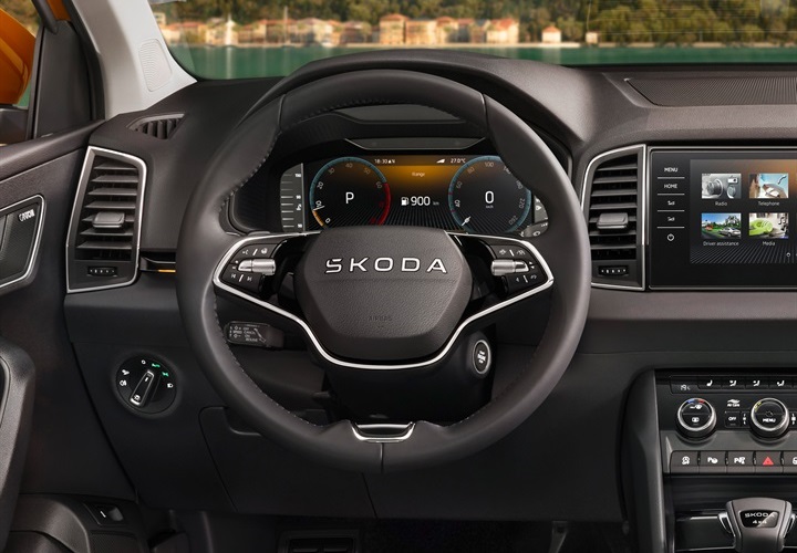 Multifunkciós bőrkormány (fűthető,DSG)