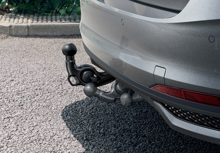 Vonóhorog, behajtható