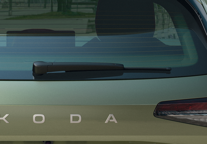 Ablaktörlő- és mosóberendezés hátul