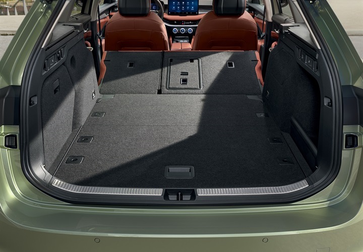 Rejtett rakodórekesz a csomagtérpadlóban