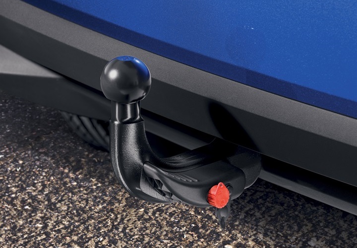 Vonóhorog levehető fejjel