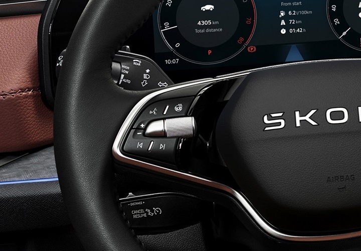 Multifunkciós bőrkormány (Fűthető)