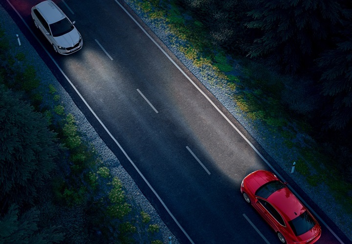 Távolsági fényszóró szabályzás