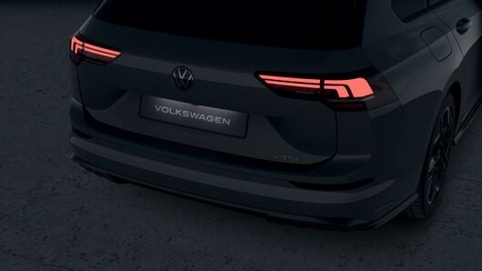 Golf Variant R-Line 1.5 eTSI DSG képe