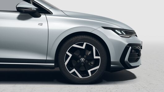 Golf Variant R-Line 1.5 eTSI DSG képe