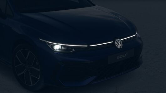 Golf R-Line MAX 1.5 eTSI DSG képe