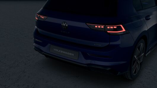 Golf R-Line MAX 1.5 eTSI DSG képe
