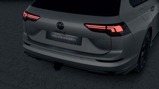 Golf Variant R-Line MAX 1.5 eTSI DSG képe