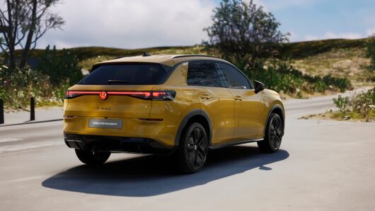 T-Roc R-Line 1.5 eTSI DSG képe