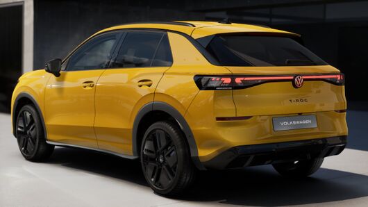 T-Roc R-Line 1.5 eTSI DSG képe