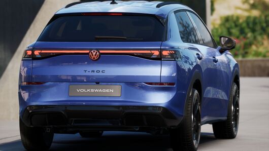 T-Roc R-Line 1.5 eTSI DSG képe