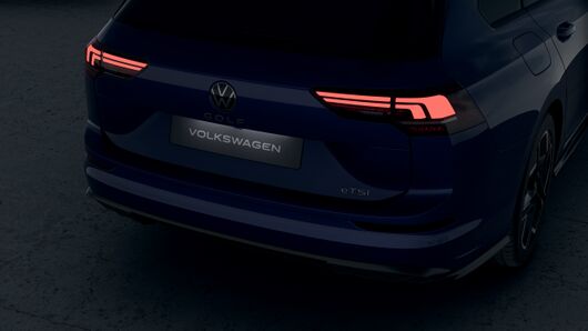 Golf Variant R-Line MAX 1.5 eTSI DSG képe