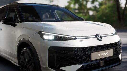 T-Roc R-Line 1.5 eTSI DSG képe