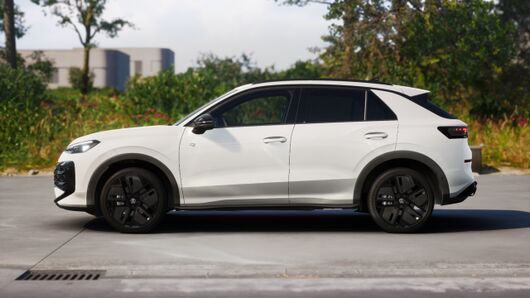 T-Roc R-Line 1.5 eTSI DSG képe