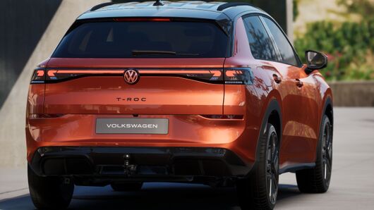 T-Roc R-Line 1.5 eTSI DSG képe