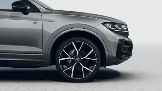 Touareg 3.0 V6 TDI R-Line Final Edition képe