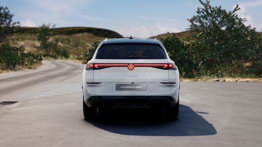 T-Roc R-Line 1.5 eTSI DSG képe