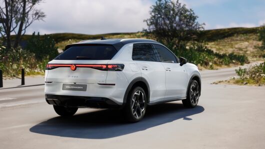 T-Roc R-Line 1.5 eTSI DSG képe