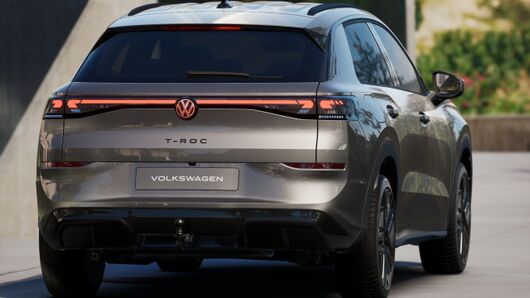 T-Roc R-Line 1.5 eTSI DSG képe