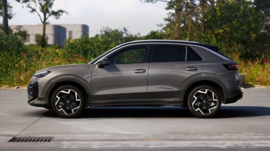 T-Roc R-Line 1.5 eTSI DSG képe