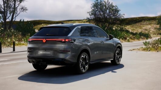 T-Roc R-Line 1.5 eTSI DSG képe