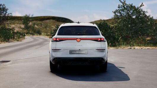 T-Roc R-Line 1.5 eTSI DSG képe