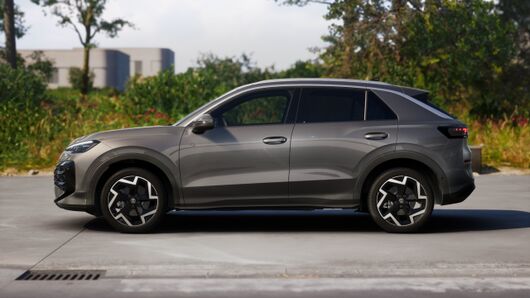 T-Roc R-Line 1.5 eTSI DSG képe