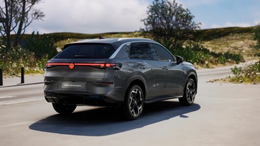 T-Roc R-Line 1.5 eTSI DSG képe