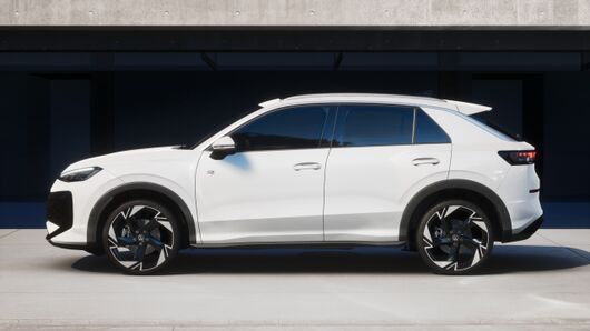 T-Roc R-Line 1.5 eTSI DSG képe