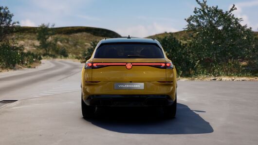 T-Roc R-Line 1.5 eTSI DSG képe