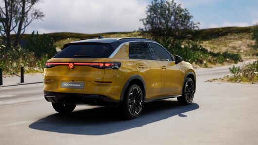 T-Roc R-Line 1.5 eTSI DSG képe