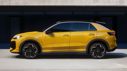 T-Roc R-Line 1.5 eTSI DSG képe