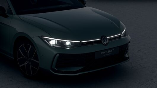 Passat Var. R-Line MAX TSI Plug-In-Hybr. képe
