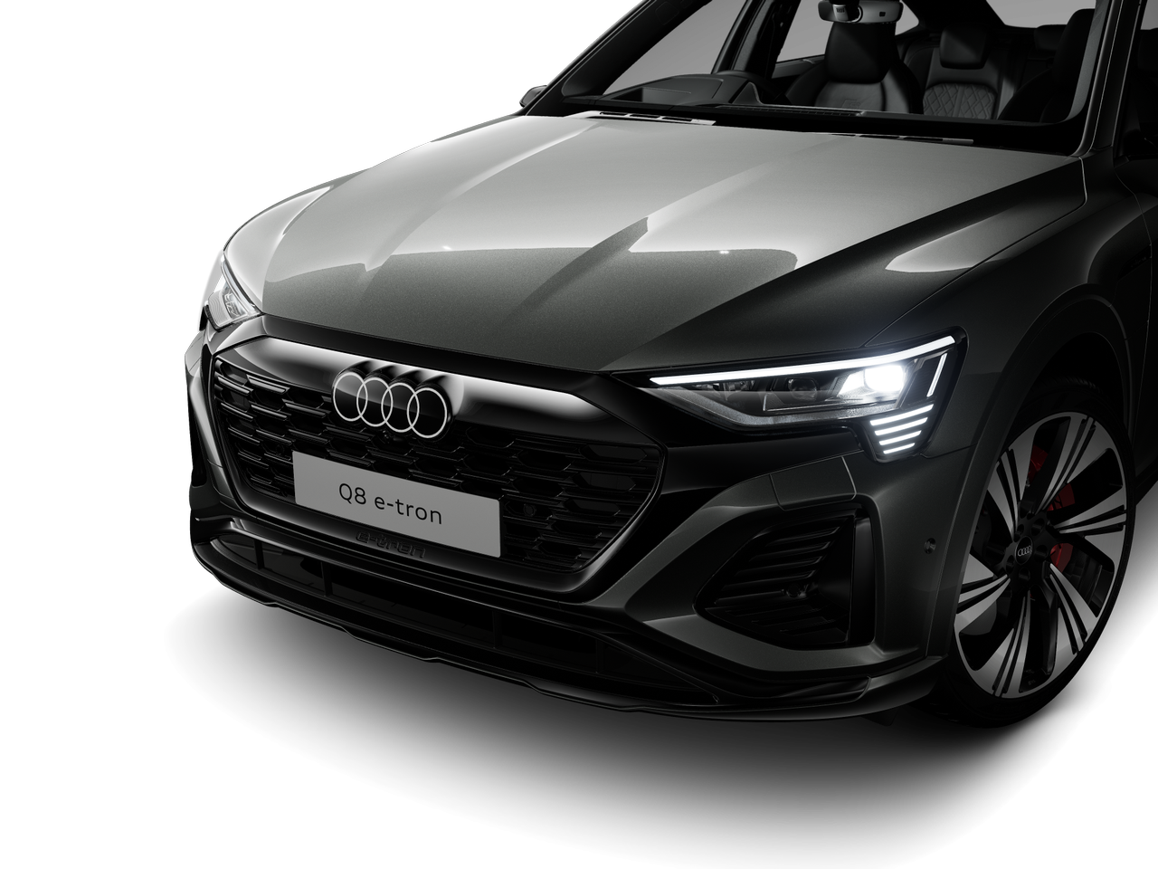 Image of a Q8 Sportback e-tron S line