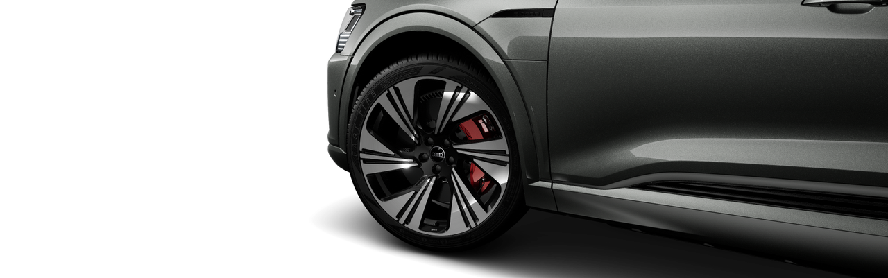 Image of a Q8 Sportback e-tron S line