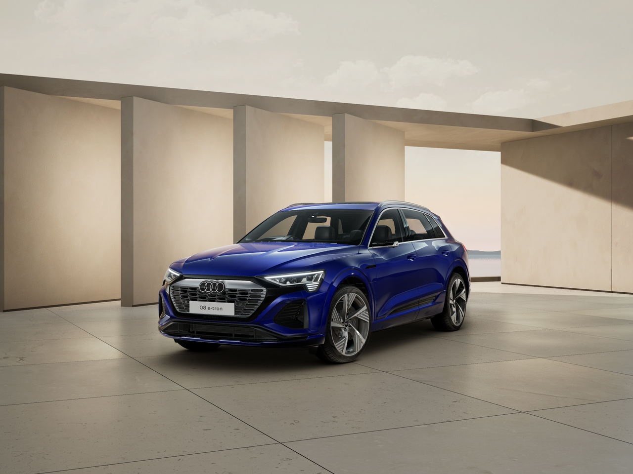Image of a Q8 e-tron S line