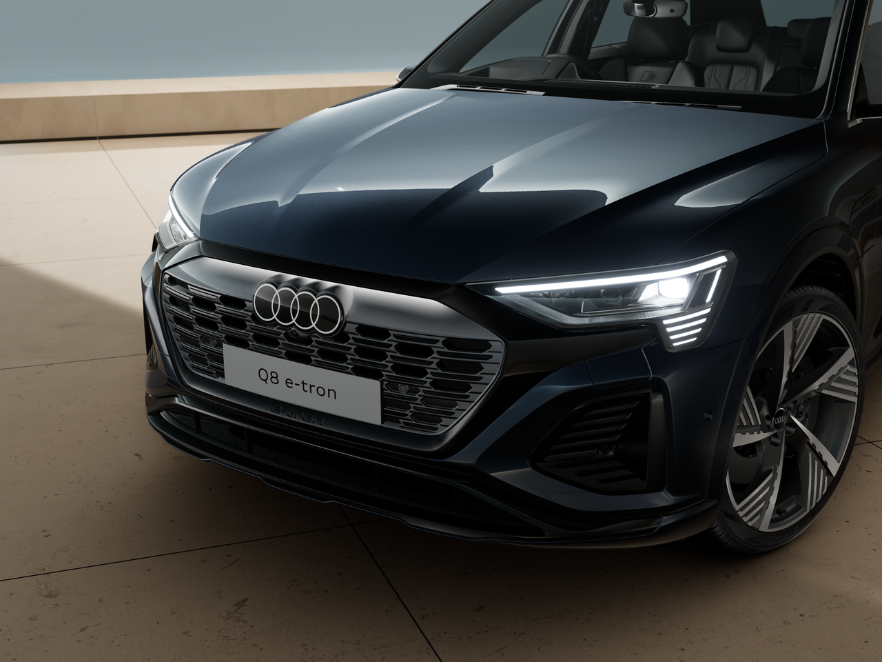 Image of a Q8 e-tron S line