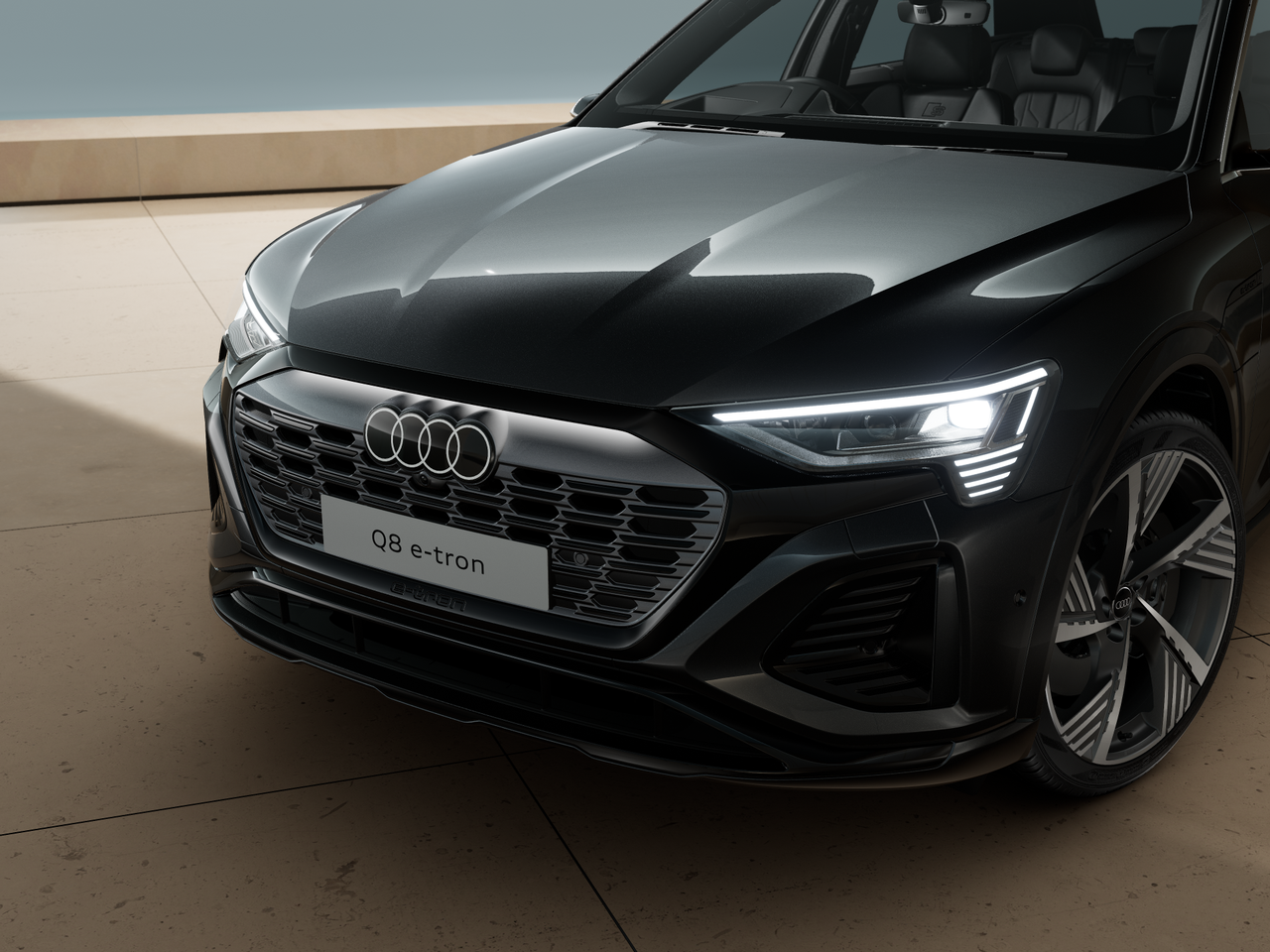 Image of a Q8 e-tron S line